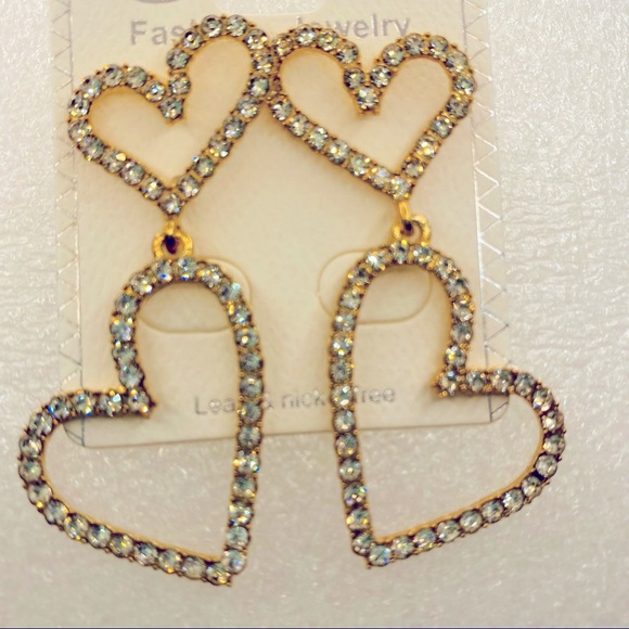 Earrings Crystal Drop Hearts set in Golden tone. Pierced - Picture 8 of 8